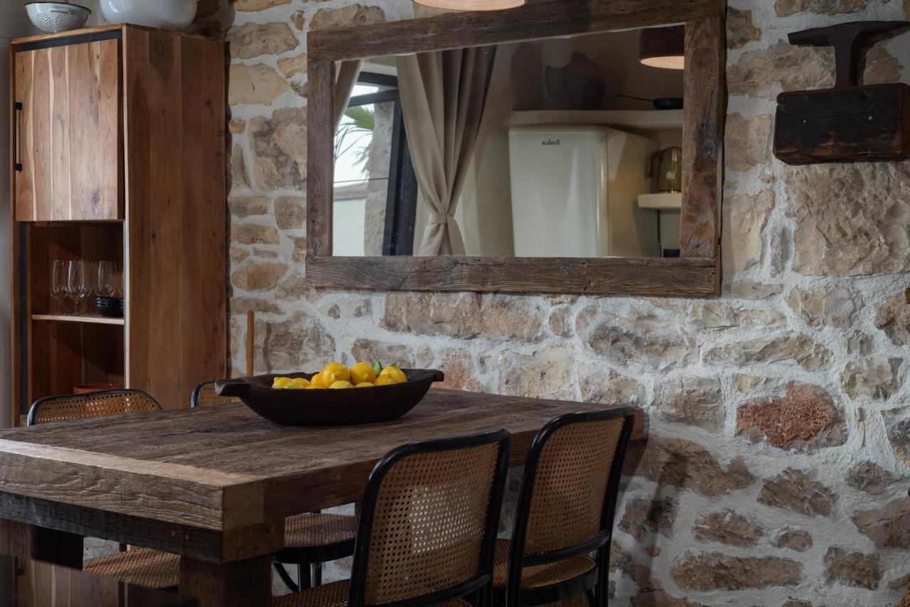Blacksmith'S House - Rental House With Heated Pool Posedarje Zewnętrze zdjęcie