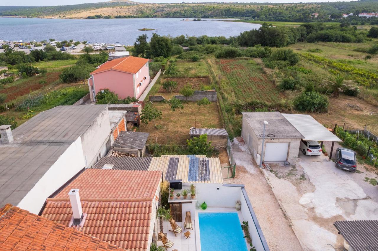 Blacksmith'S House - Rental House With Heated Pool Posedarje Zewnętrze zdjęcie